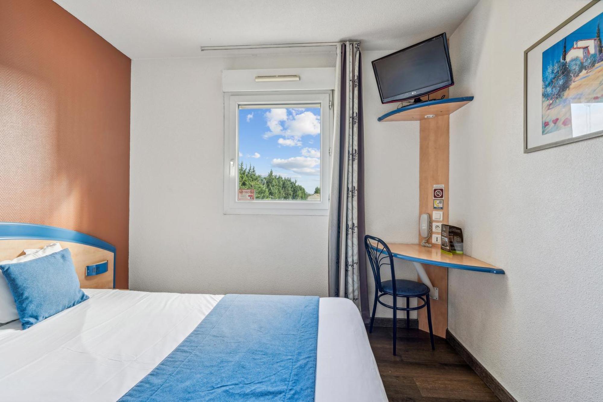 Hotel Akena Chateaurenard - Parc Des Expositions Avignon Exteriör bild